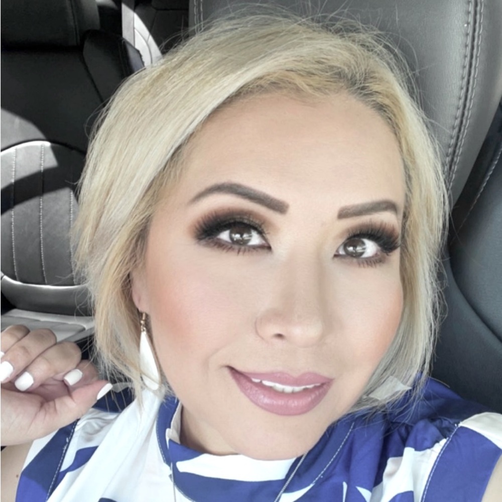 Meet your Posher, Anna